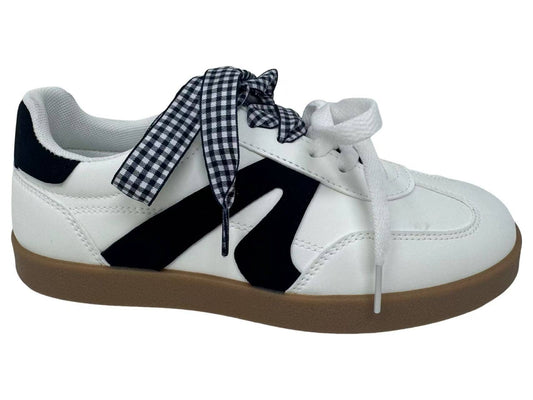 Throwback Sneaker Black