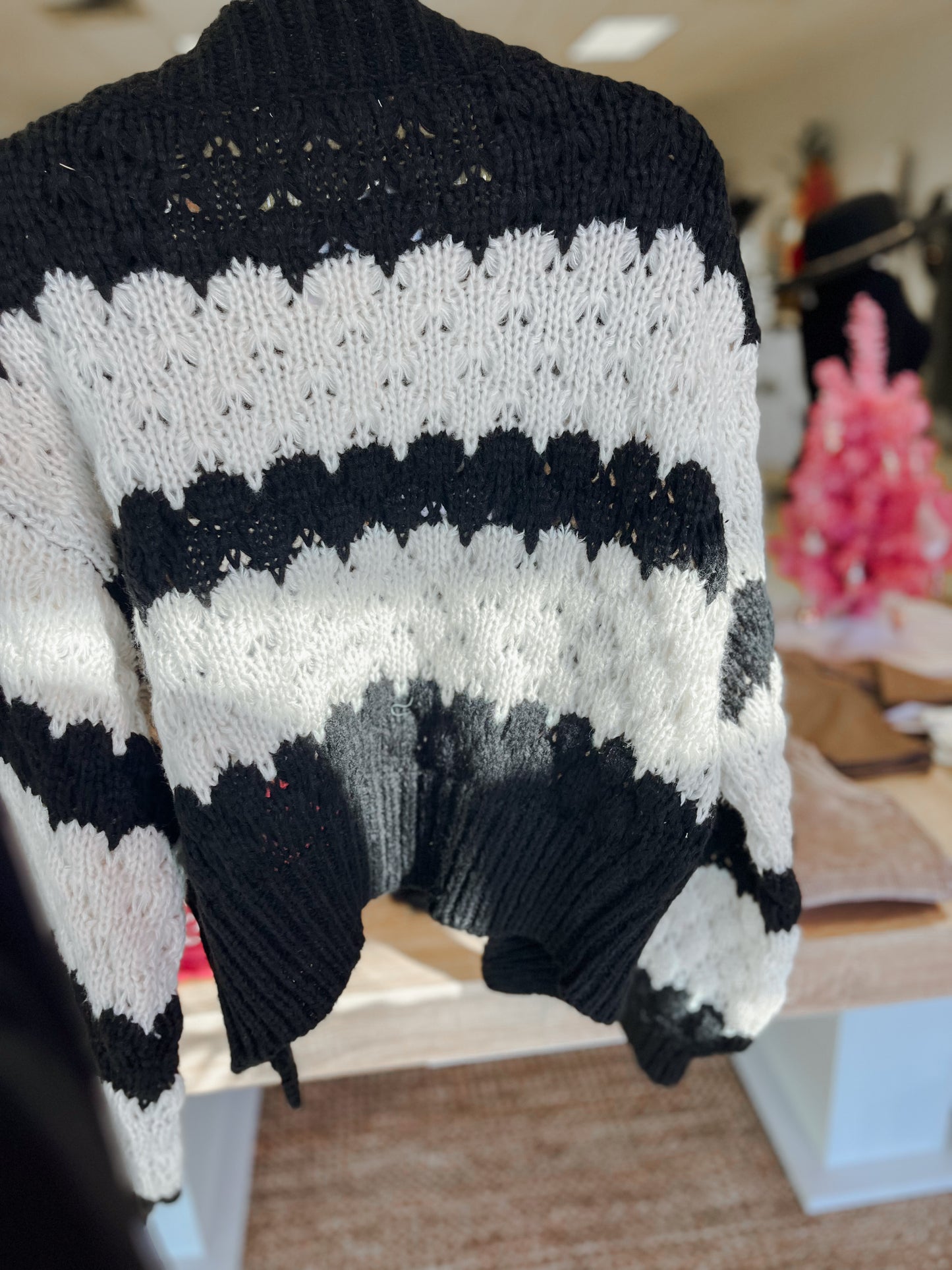 Scallop Striped Cardigan