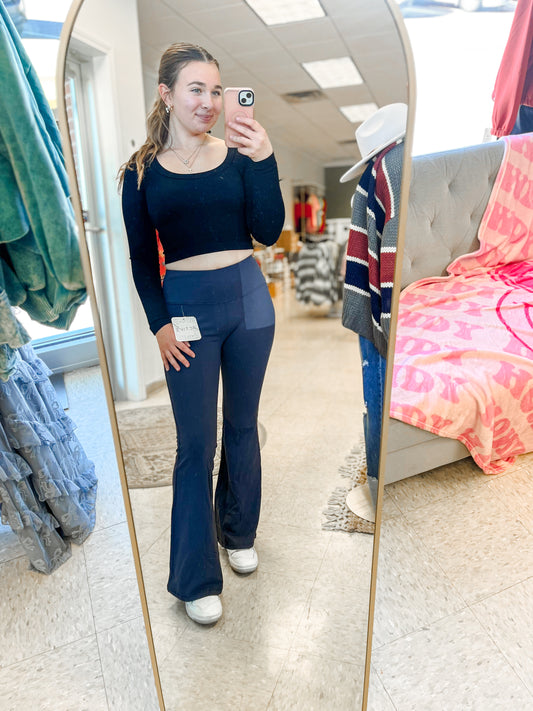 Scoop Neck Knit Crop - Black